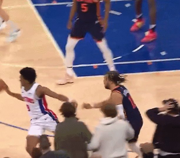 裁判无视关键球野蛮冲撞 蒙蒂赛后爆怒向联盟开炮